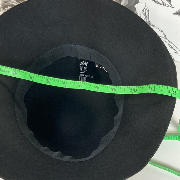H&M Wool Floppy Hat w/ Black & White Polka Dot Ribbon Accent, One Size - Picture 7 of 7